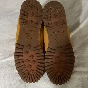 Light Brown Timbs.Like new wore a few times.Clean Boot HOW TO CLEAN TIMBERLAND BOOTS! Whether they main image 4